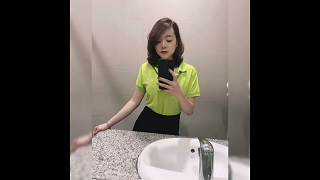 Em nhân viên ngân hàng vú to chịch dâm quá